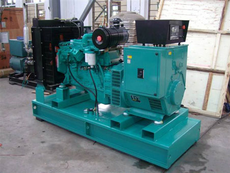 盘龙200kw康明斯柴油发电机组图片 盘龙200kw康明斯柴油发电机组图片